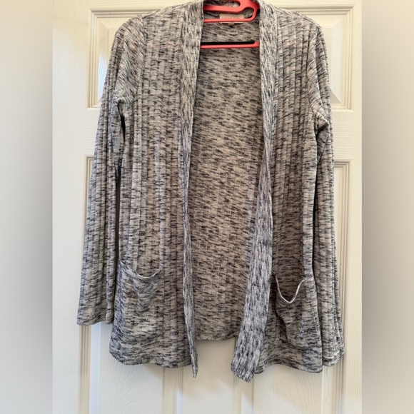 Urban girl cover up gently used size medium - Picture 1 of 2